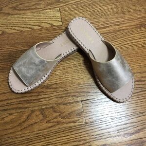 New Report gold faux leather sandals slides 7.5M